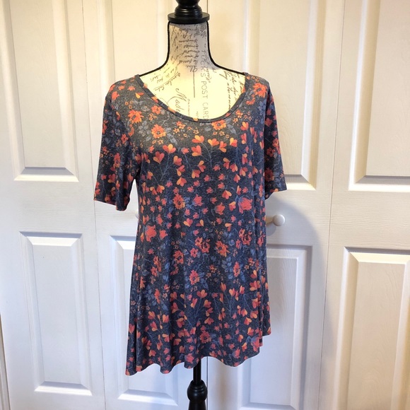 LuLaRoe Perfect Tee - Picture 1 of 5